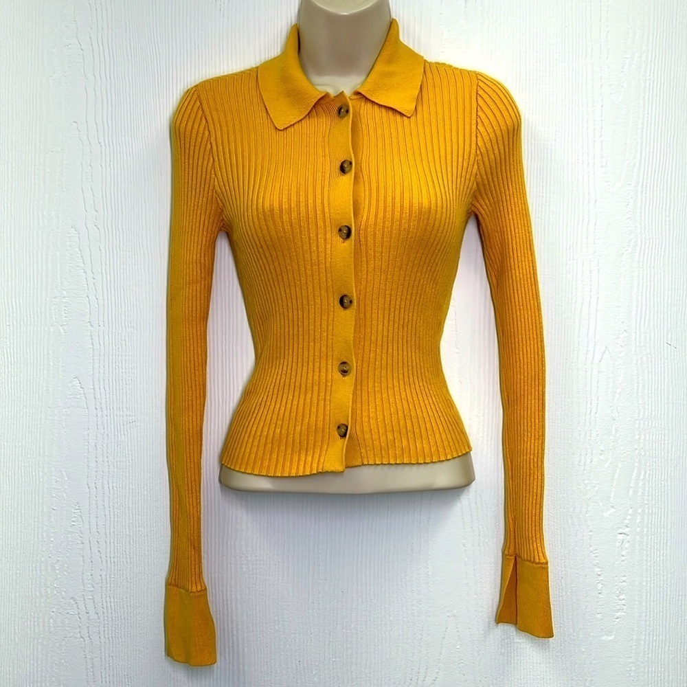 Abercrombie & Fitch - Ribbed Yellow Button Down Long Sleeve Collared Sweater XS